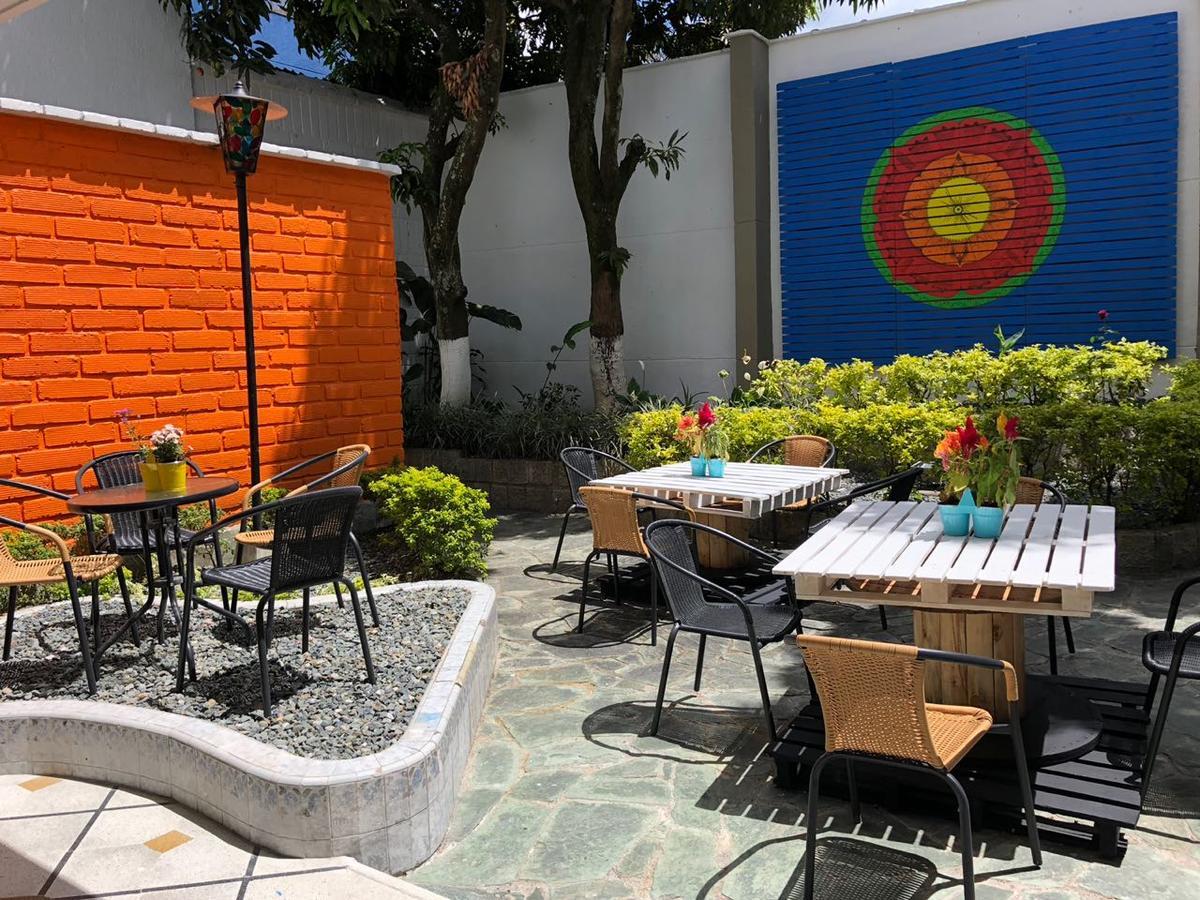Backpackers Inn Medellín Zewnętrze zdjęcie