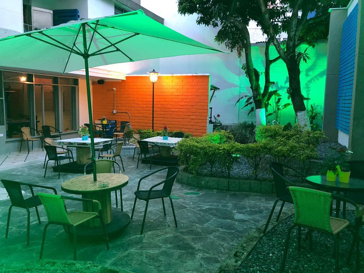 Backpackers Inn Medellín Zewnętrze zdjęcie