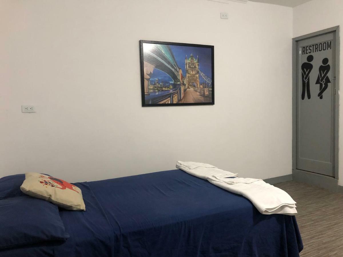 Backpackers Inn Medellín Zewnętrze zdjęcie